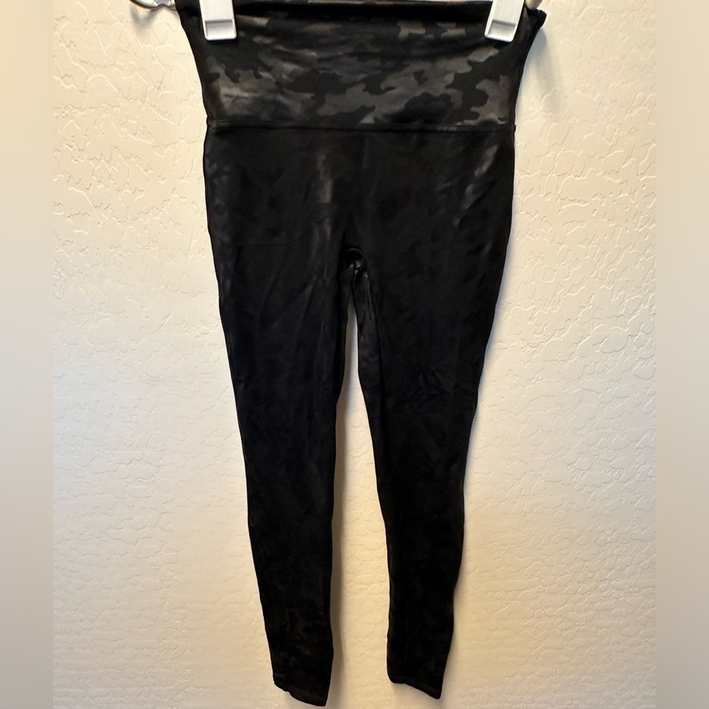 Spanx camo faux leather leggings MP